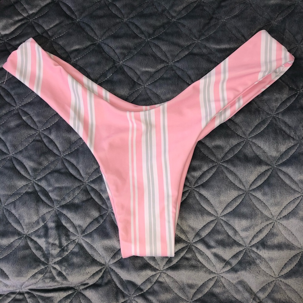 high leg bikini bottoms